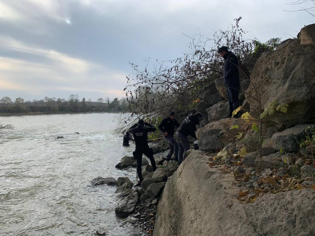 Erdal Sakız cinayetinde kullanılan silahlar, Sakarya Nehri'nde aranıyor 5